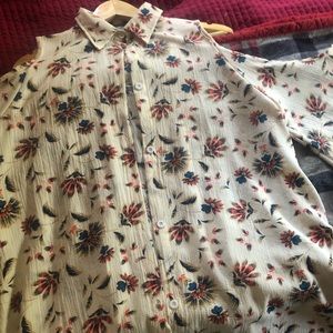 Womans 1X blouse